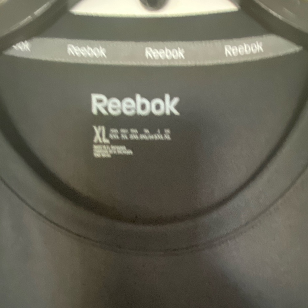 Mens Reebok Crew Neck Tee - Picture 3 of 7